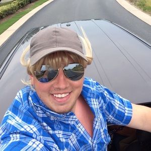 Meet your Posher, Chris